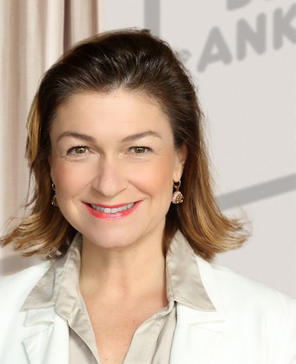 Vorschau Bild von Birgit Aichinger verlässt das Unternehmen. Johannes Ruisz, Gerold
Hellmich und neu in die Geschäftsführung berufen, Tina Schrettner,
werden zukünftig die Gruppe leiten.