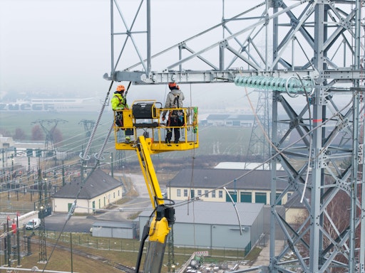 Vorschau Bild von Arbeiten in schwindelerregender Höhe.