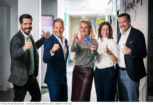 Vorschau Bild von Nemanja Pucarevic (General Manager), Philipp Langer (Sales
Director), Tanja Schitter (People & Culture Manager), Silvia Polan
(Director Corporate Affairs & Communication), Christian Tobias
(Director People & Culture)