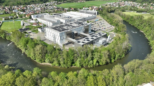 Vorschau Bild von Nach der Eröffnung des einzigartigen Kompetenzzentrums für R&D
und IC-Substrate im Vorjahr erfolgt der nächste Schritt zur Stärkung
des Standorts Leoben.