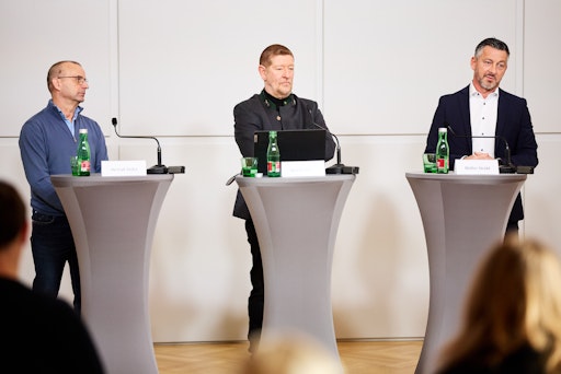  Malermeister Henryk Soyka, Gutachter und Forensiker Martin Geyer
und Walter Strobl, Präsident des österreichischen Inkassoverbands
und Geschäftsführer der INKO Inkasso GmbH