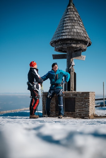 Vorschau Bild von Das Skigebiet Dreiländereck ist das erste in Österreich, in dem
man das Hypershell Pro leihen kann.