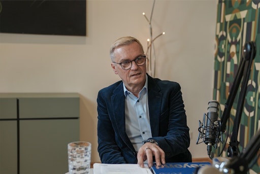 Vorschau Bild von Harald Grabner, Geschäftsführer und Inhaber der 123Consulting,
ist Moderator der 123C Podcast Serie zum Thema Digitalisierung und
KI.
