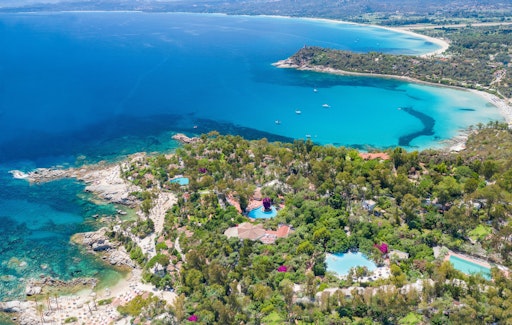 Falkensteiner Michaeler Tourism Group übernimmt mit Arbatax Park
Resort eines der traditionsreichsten Resorts auf Sardinien