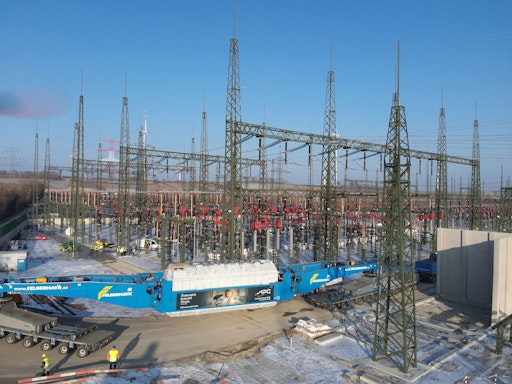 Trafo Nummer 1 ist seit Dezember vollständig aufgerüstet ist, in
den kommenden drei Monaten erfolgt die Montage für Nummer 2. Ans
Netz gehen beide Mitte 2027.