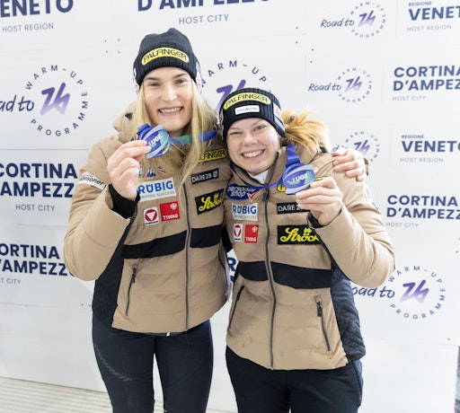  Selina Egle, Lara Michaela Kipp (AUT) / 29.11.2025 / Rodel
Test-Event / Damen Doppel / Cortina Sliding Centre Cortina
d'Ampezzo, Italy (ITA) / Fotograf: FIL / Michael Kristen // Weiterer
Text über ots und www.presseportal.de/nr/166424 / Die Verwendung
dieses Bildes für redaktionelle Zwecke ist unter Beachtung aller
mitgeteilten Nutzungsbedingungen zulässig und dann auch honorarfrei.
Veröffentlichung ausschließlich mit Bildrechte-Hinweis.