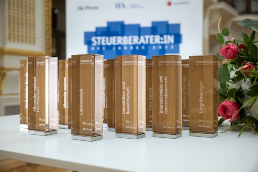 Bis 12. April 2026 läuft das Voting für den renommierten
Branchenaward „Steuerberater:in des Jahres 2026“. Die Auszeichnungen
werden im Juni 2026 vergeben.