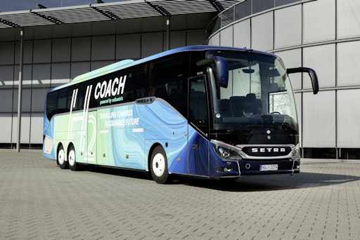 FEV and Daimler Buses have jointly developed the "H2 Coach", the
first coach with a hydrogen-based fuel cell drive system. Source:
Daimler Buses // Weiterer Text über ots und
www.presseportal.de/nr/147479 / Die Verwendung dieses Bildes für
redaktionelle Zwecke ist unter Beachtung aller mitgeteilten
Nutzungsbedingungen zulässig und dann auch honorarfrei.
Veröffentlichung ausschließlich mit Bildrechte-Hinweis.
