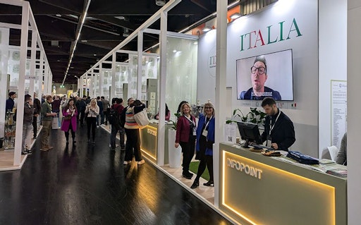 Auf 640 Quadratmetern können die Gäste der BIOFACH auf dem
Gemeinschaftsstand der Italian Trade Agency (Halle 4, Stände 110 -
111 - 129) jede Menge kulinarische Köstlichkeiten "made in Italy"
entdecken. // Weiterer Text über ots und
www.presseportal.de/nr/119405 / Die Verwendung dieses Bildes für
redaktionelle Zwecke ist unter Beachtung aller mitgeteilten
Nutzungsbedingungen zulässig und dann auch honorarfrei.
Veröffentlichung ausschließlich mit Bildrechte-Hinweis.
