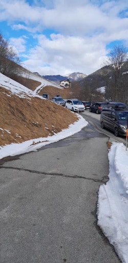 Stau auf Gemeindestraße