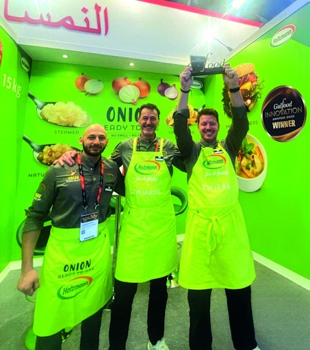  Holzmann Team bei Gulfood Innovation Award Übergabe