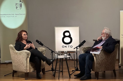 Berîvan Aslan im Gespräch mit Fred Turnheim