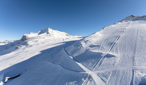  Sonnenskilauf am Hintertuxer Gletscher im Zillertal
