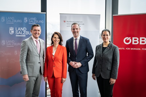Vorschau Bild von Mobilitätsminister Peter Hanke, Landeshauptfrau Karoline
Edtstadler, ASFINAG-Vorstandsdirektor Hartwig Hufnagl und
ÖBB-Infrastruktur Vorständin Judith Engel