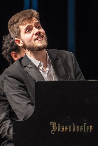 Gewinner des Internationalen Mozartwettbewerbs 2026 in der Sparte
Klavier_Bogdan Dugalić