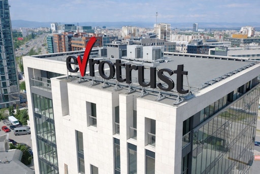  Evrotrust startet in Deutschland, Österreich und der Schweiz -
Dr. Heinrich Grave übernimmt Geschäftsführung der neuen
Tochtergesellschaft // Weiterer Text über ots und
www.presseportal.de/nr/173439 / Die Verwendung dieses Bildes für
redaktionelle Zwecke ist unter Beachtung aller mitgeteilten
Nutzungsbedingungen zulässig und dann auch honorarfrei.
Veröffentlichung ausschließlich mit Bildrechte-Hinweis.