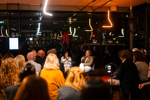 Vorschau Bild von Alice Stori Liechtenstein und Erich Bernard während des
Design-Talks