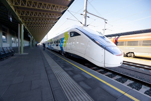 Vorschau Bild von Westbahn-Premierenfahrt: Hochgeschwindigkeitszug Stadler SMILE