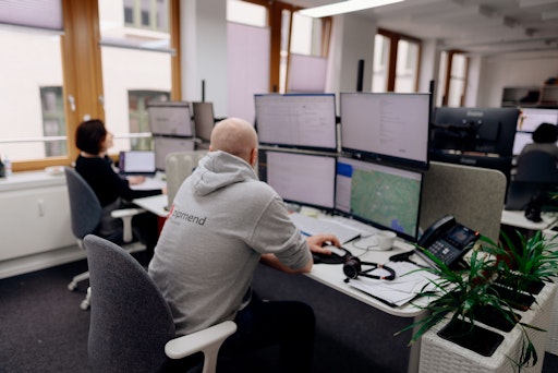  Disposition der Hamburger Online-Spedition zipmend Express. //
Weiterer Text über ots und www.presseportal.de/nr/181324 / Die
Verwendung dieses Bildes für redaktionelle Zwecke ist unter
Beachtung aller mitgeteilten Nutzungsbedingungen zulässig und dann
auch honorarfrei. Veröffentlichung ausschließlich mit
Bildrechte-Hinweis.