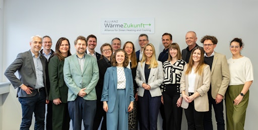  Die Projektpartner Green Energy Lab und AEE INTEC beim
gemeinsamen Kick-Off der Allianz WärmeZukunft.