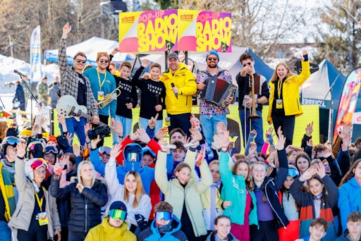 Vorschau Bild von Servus Mauna! Die Wiesa Buam & die Niachtn performten ihren
Social-Media-Hit vor vollem Haus