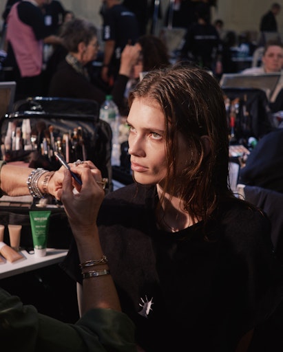 Vorschau Bild von StellaMcCartney Paris Fashion Show Backstage with WELEDA Skin
Food, 4 March 2026, Credits: WELEDA // Weiterer Text über ots und
www.presseportal.de/nr/25239 / Die Verwendung dieses Bildes für
redaktionelle Zwecke ist unter Beachtung aller mitgeteilten
Nutzungsbedingungen zulässig und dann auch honorarfrei.
Veröffentlichung ausschließlich mit Bildrechte-Hinweis.