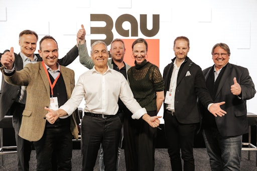 Von links: Martin Hehemann, Robert Schmid, Georg Bursik, Oliver
Werinos, Marion Gruber, Michael Schranz und Josef „Beppo“ Muchitsch.