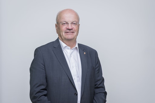 Vorschau Bild von „Mit jedem Projekt, jedem Einsatz und jedem Angebot bringen wir
große Hilfe ganz nah zu den Menschen in Salzburg", erklärt Christian
Struber, Präsident des Hilfswerk Salzburg