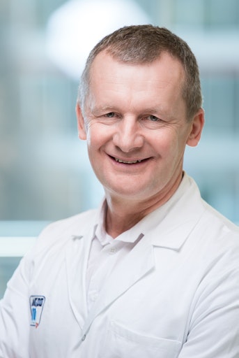 Univ.-Prof. Dr. Elmar Joura außerordentlicher Professor in der
klinischen Abteilung für Allgemeine Gynäkologie und Gynäkologische
Onkologie der MedUni Wien und Mitglied des Scientific Committee des
EUROGIN-Kongresses