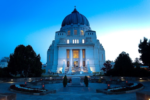 Wiener Zentralfriedhof_Friedhofskirche zum Heiligen
Borromäus_Nachts (c) Ludwig Schedl _Friedhöfe Wien