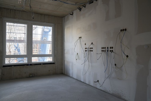 Vorschau Bild von Blick ins Innere: Hier wird die Basis für die künftige OP- und
Medizintechnik-Infrastruktur gelegt.