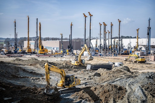  Mit der Werkserweiterung setzt die BAUER Maschinen GmbH ein
klares Signal für den Standort Aresing. // Weiterer Text über ots
und www.presseportal.de/nr/62059 / Die Verwendung dieses Bildes für
redaktionelle Zwecke ist unter Beachtung aller mitgeteilten
Nutzungsbedingungen zulässig und dann auch honorarfrei.
Veröffentlichung ausschließlich mit Bildrechte-Hinweis.