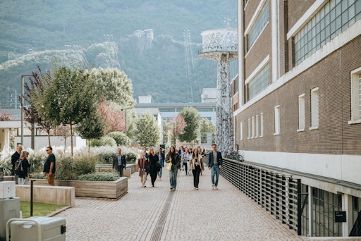  Der Start-up Incubator im NOI Techpark bietet ein einzigartiges
Gründungsumfeld: In Südtirols Innovationsviertel verschmelzen
Forschung, Unternehmen und kreative Köpfe zu einem synergiereichen
Mikrokosmos.