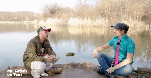 Andreas Hofmarcher (rechts) spricht mit Chris Bertl