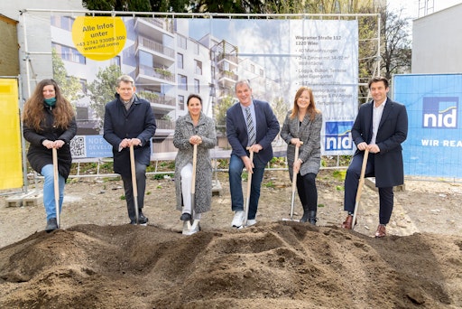 Vorschau Bild von NID setzt gemeinsam mit den Projektbeteiligten und dem
stellvertretenden Bezirksvorsteher, Karl Gasta, den Spatenstich für
40 neue Mietwohnungen in der Wagramer Straße 112 in Wien Donaustadt