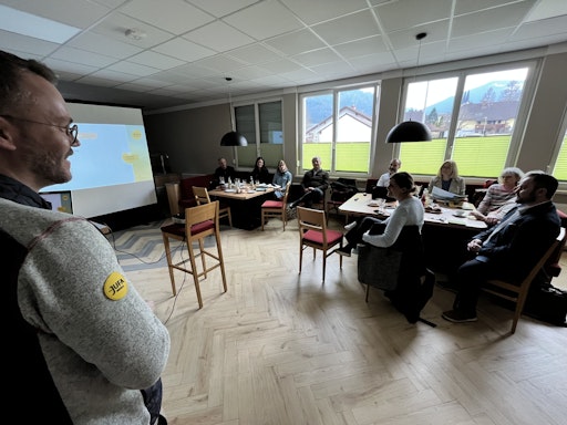 Vorschau Bild von JUFA Hotels Workshop in Admont mit Vertretern von Tourismus,
Nationalpark, Gemeinde zur Zukunft von Schloss Röthelstein