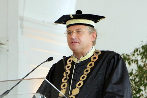Vorschau Bild von Dr. Christian Joksch als President der IMADEC UNIVERSITY