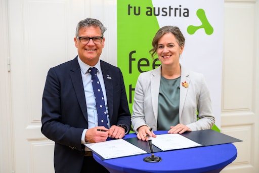 Kanada und der Universitätsverbund TU Austria bauen ihre
wissenschaftliche Zusammenarbeit weiter aus. Mit der Unterzeichnung
eines Memorandum of Understanding (MoU) im Rahmen des Globalink
Research Internship (GRI)-Programms wird die Mobilität von
Studierenden gefördert und die internationale Vernetzung exzellenter
Forschung weiter gestärkt.