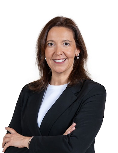 Martina Hirsch, Geschäftsführerin s REAL