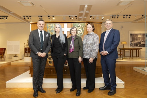  Die neue Sonderausstellung im Möbelmuseum Wien nimmt
Besucherinnen und Besucher auf eine Reise in die 50-er Jahre mit.
Laufzeit von 15.4. bis 8.12.2026 Dienstag bis Sonntag von 10 bis 17
Uhr Andreasgasse 7, 1070 Wien