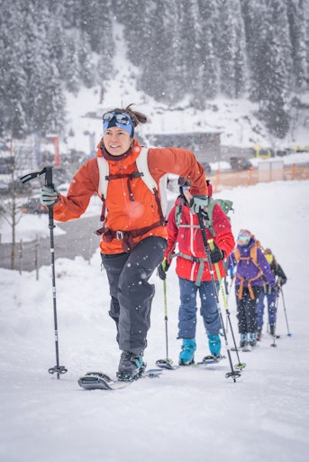 Vorschau Bild von Die Teilnehmerinnen geben alles während des Sichtungscamp im
Zillertal.
