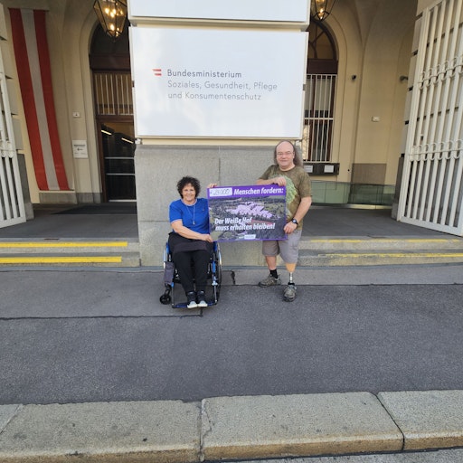  Übergabe der Unterschriften der Petition