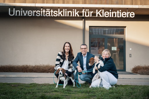  Maggie Entenfellner und Matthias Gauly in der Kleintierklinik der
Vetmeduni