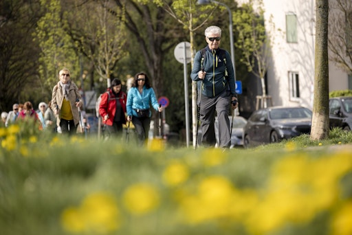 Vorschau Bild von Begeisterte Teilnehmer*innen beim Frühlings-Walk 2026.