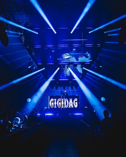 Das doppelte 360-Grad-Erlebnis mit Gigi D’Agostino in der Salzburgarena