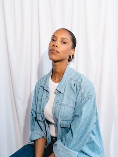 Vorschau Bild von Josephine Apraku arbeitet als Autor*in, Trainer*in und Coach