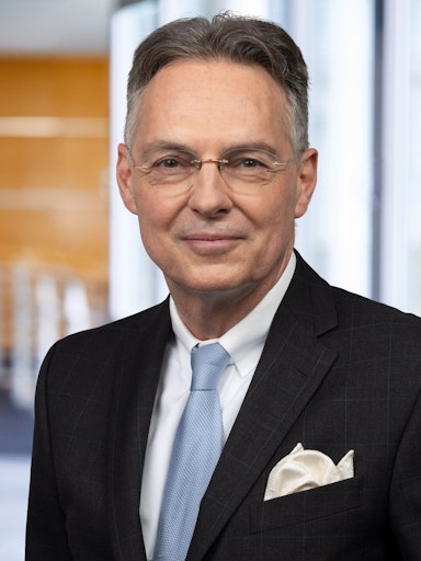 Vorschau Bild von Alexander Gallati, Deputy Chief Broking Officer