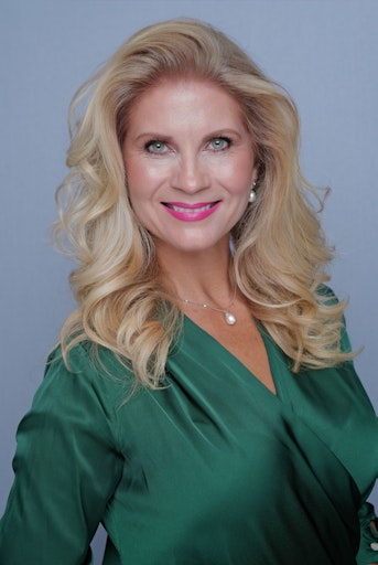 Vorschau Bild von Dr. Marietta Babos, Botschafterin der finanziellen
Selbstbestimmung für Frauen, Initiatorin Damensache Day (honorarfrei
für die Berichterstattung Damensache Day)