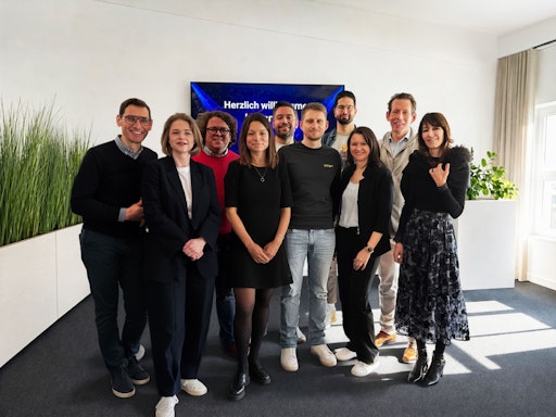 v.l.n.r.: Robert Rappold (Styria), Maresa Wolkenstein (COPE),
Markus Lauscher (COPE), Svenja Damzog (Adnami), Pierre Greber
(COPE), Thomas Falkenhagen (Equativ), Nadeem Qureshi (BCN), Marion
Stelzer-Zöchbauer (COPE), Eugen Schmidt (Agenda 2050), Isabella
Zündel (Styria)