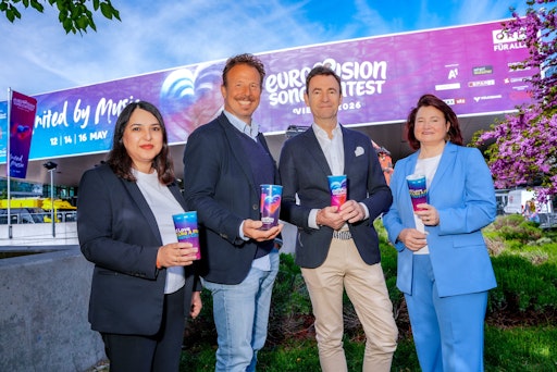 v.l.n.r.: Shanila Baseley (Vice President Sales bei Borealis,
Teil von Borouge International), Michael Krön (Executive Producer
Eurovision Song Contest 2026), Harald Hauke (ARA Vorstandssprecher)
und Beatrix Praeceptor (Greiner Packaging CEO)